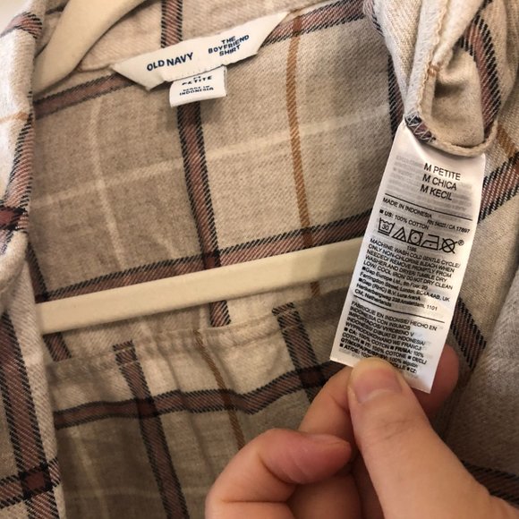 🌟LAST CALL! 100% Cotton Old Navy Checkered Blouse (Petite Medium) - Picture 5 of 5